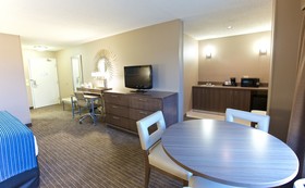 Holiday Inn Express Fargo - West Acres