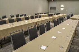 Holiday Inn Fargo