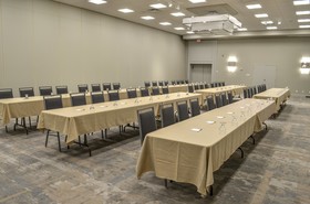 Holiday Inn Fargo