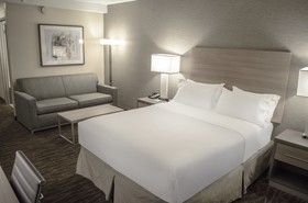 Holiday Inn Fargo