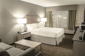 Holiday Inn Fargo