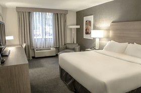 Holiday Inn Fargo