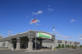 Holiday Inn Fargo