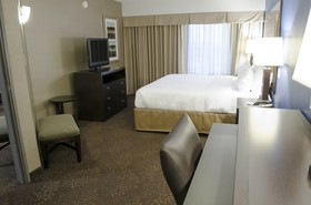 Holiday Inn Fargo