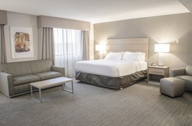 Holiday Inn Fargo