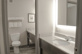 Holiday Inn Fargo