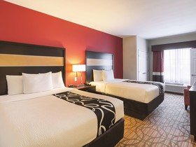 La Quinta Inn & Suites by Wyndham Fargo-Medical Center