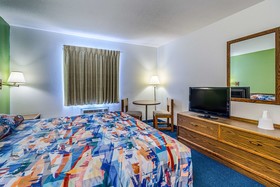 Motel 6 Fargo- South