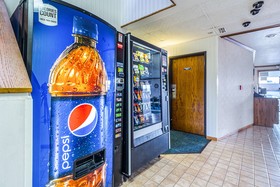 Motel 6 Fargo- South
