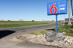 Motel 6 Fargo