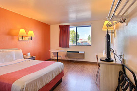 Motel 6 Fargo