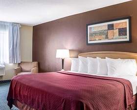 Travelodge by Wyndham Fargo West Acres