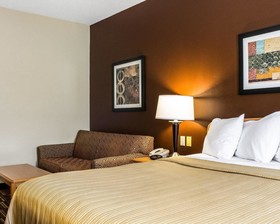 Quality Suites Fargo