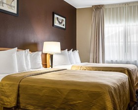 Quality Suites Fargo