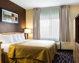Quality Suites Fargo