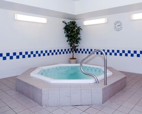 Quality Suites Fargo