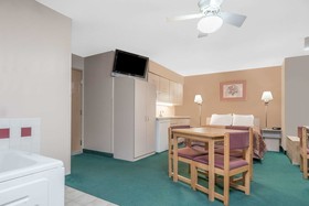 Fargo Airport Inn