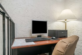 Bison Inn and Suites