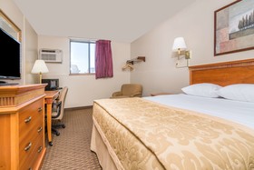 Bison Inn and Suites