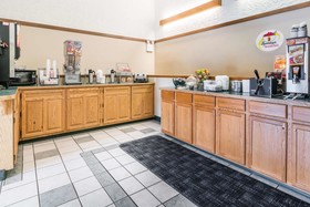 Bison Inn and Suites
