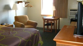 Bison Inn and Suites