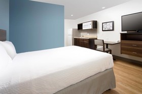 WoodSpring Suites Fargo