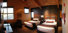 C'mon Inn Hotel & Suites