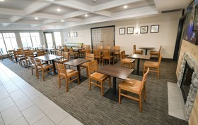 Country Inn & Suites by Radisson, Grand Forks, ND