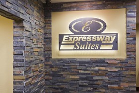 Grand Forks Lodge And Suites