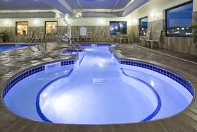 Grand Forks Lodge And Suites