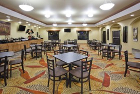 Grand Forks Lodge And Suites