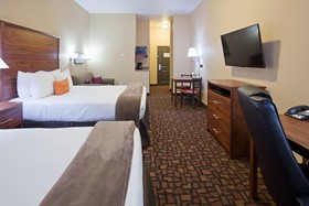 Grand Forks Lodge And Suites