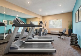 AmeriVu Inn & Suites - Grand Forks