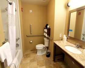 Hampton Inn And Suites Grand Forks