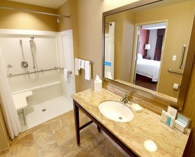 Hampton Inn And Suites Grand Forks