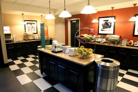 Hampton Inn And Suites Grand Forks