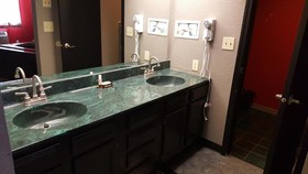 Knights Inn And Suites Grand Forks