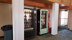 Knights Inn And Suites Grand Forks
