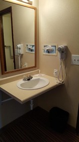 Knights Inn And Suites Grand Forks