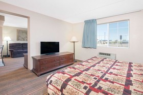 Knights Inn And Suites Grand Forks