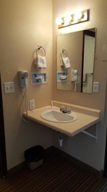 Knights Inn And Suites Grand Forks
