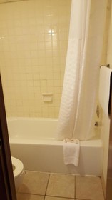 Knights Inn And Suites Grand Forks