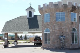 Knights Inn And Suites Grand Forks