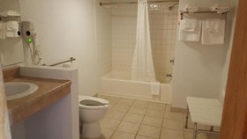 Knights Inn And Suites Grand Forks