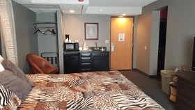 Knights Inn And Suites Grand Forks