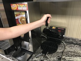 Super 8 by Wyndham Grand Forks