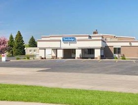 Travelodge by Wyndham Grand Forks