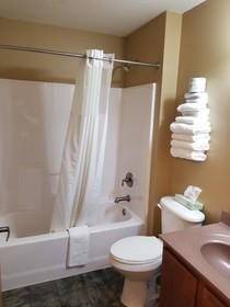 Econo Lodge Jamestown