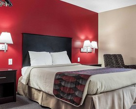 Econo Lodge Jamestown