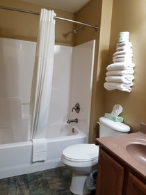 Econo Lodge Jamestown